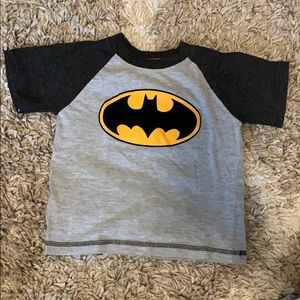 Batman logo tshirt